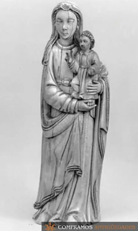 Virgen antigua con niño Jesús de Marfil