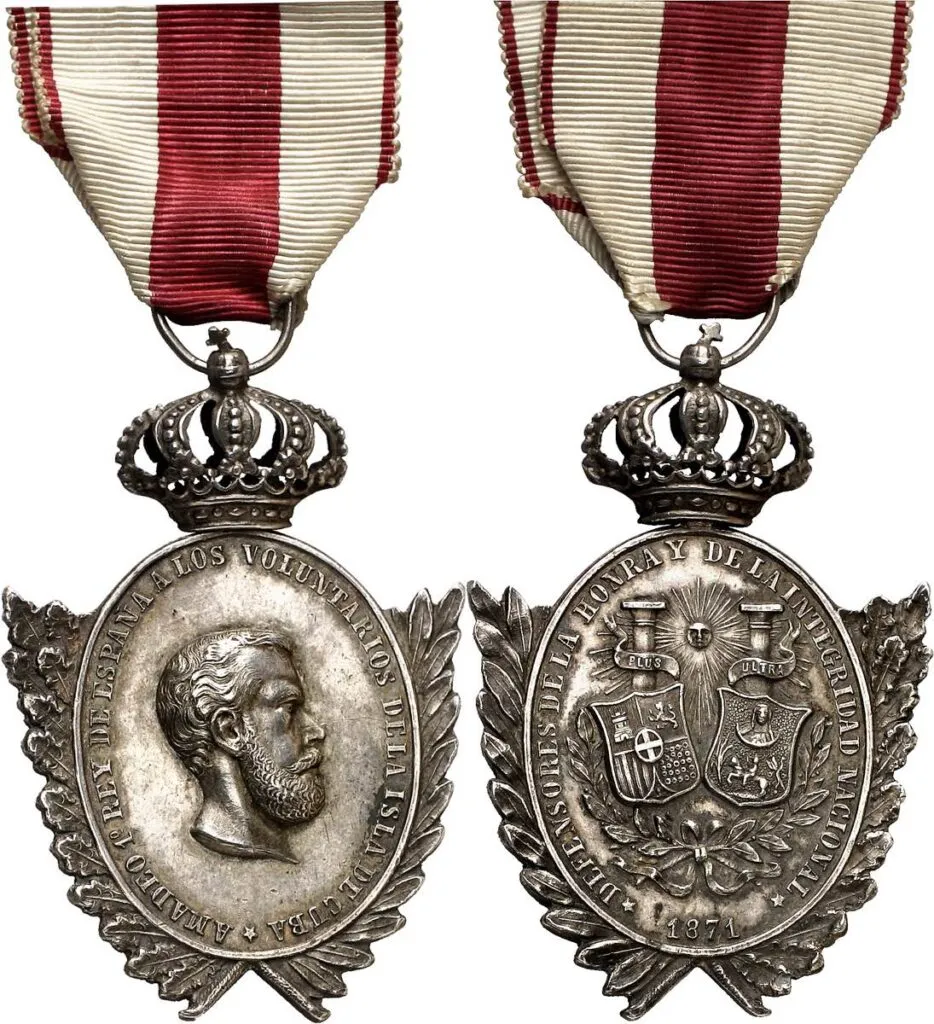 Vender en bilbao medallas militares antiguas del siglo XIX . Compramos antiguedades compra en Bilbao condecoraciones antiguas